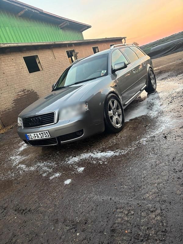 Silber Gebraucht 2004 Audi A6 Performance Kombi | 2.000 € - Bild 1/4