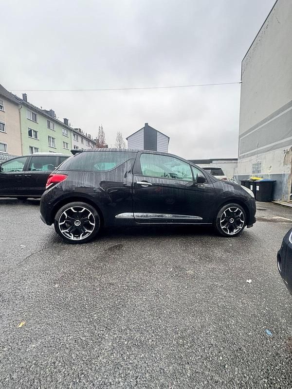 Gebraucht Citroën DS3 Sport Chic 156 PS (114 kW) 2011 Schwarz Kleinwagen