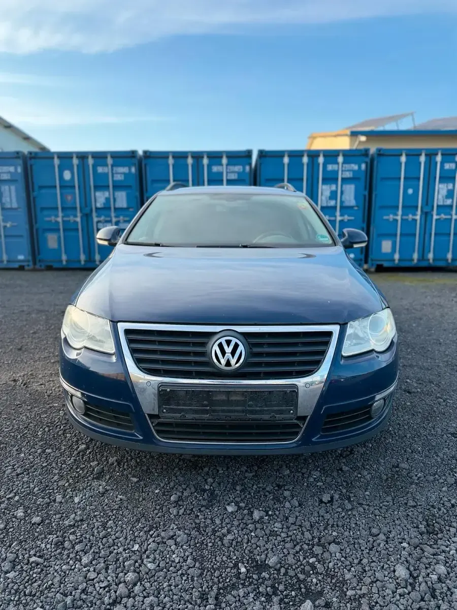 Gebraucht VW Passat 2010 Blau Kombi