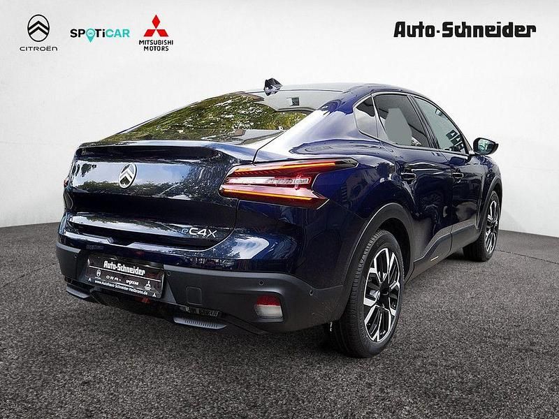 Gebraucht Citroën e-C4 114 kW (156 PS) 2025 Blau Limousine