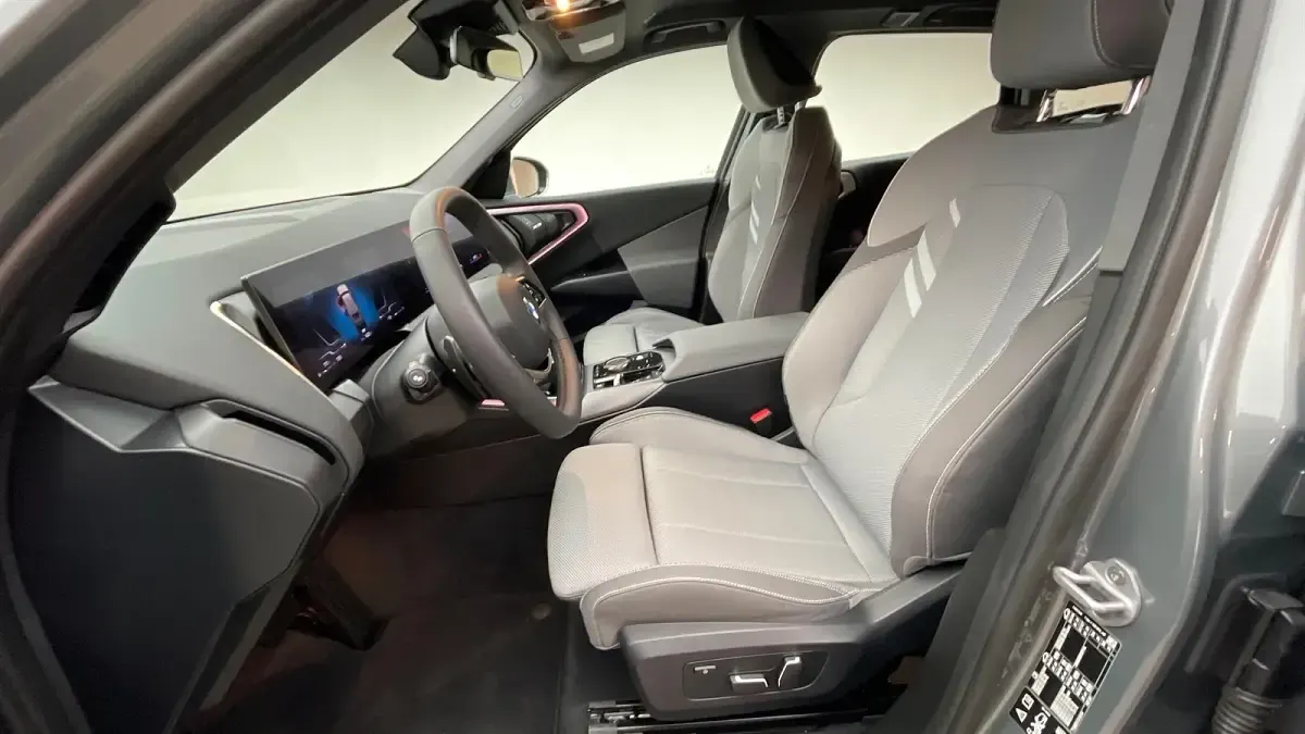 Gebraucht BMW X3 Efficient Dynamics 208 PS (152 kW) 2025 Skyscraper grau metallic SUV
