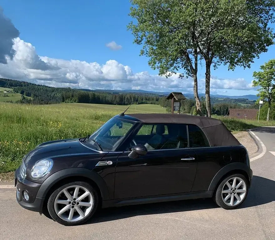 Używany Mini Cooper 122 KM (89 kW) 2014 Brązowy Hatchback