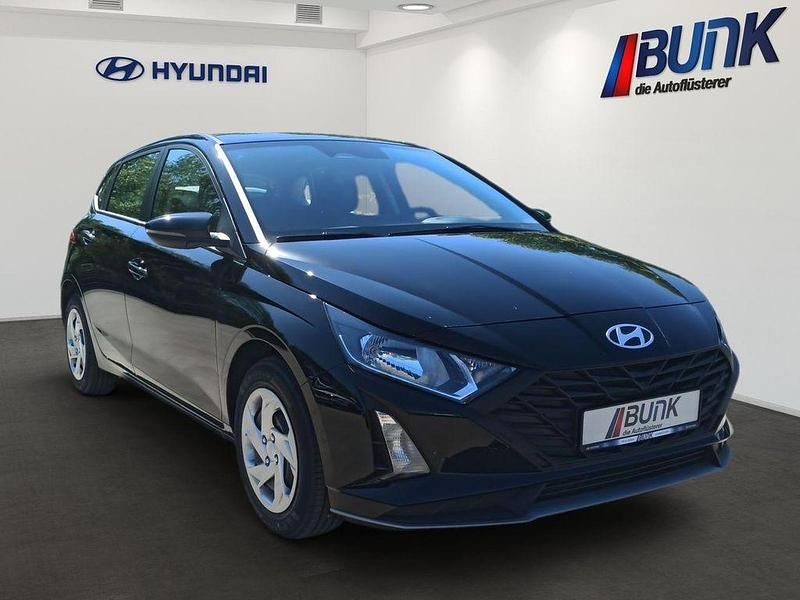 Gebraucht Hyundai i20 Select 79 PS (58 kW) 2025 Schwarz Kleinwagen