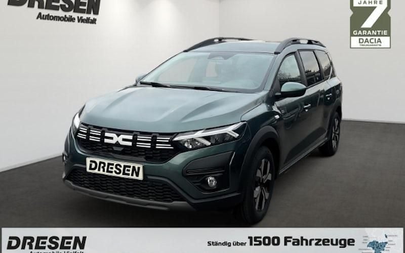 Gruen Neu 2025 Dacia Jogger Expression Van / Kleinbus | 27.785 € (Fairer Preis) - Bild 1/4