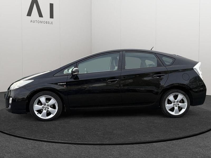 Gebraucht Toyota Prius Life 99 PS (72 kW) 2010 Schwarz Kleinwagen