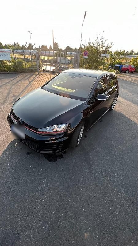 Gebraucht VW Golf VII GTI 230 PS (169 kW) 2016 Schwarz Kleinwagen