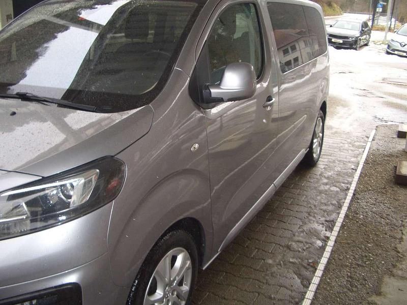 Gebraucht Opel Zafira Life Edition 150 PS (110 kW) 2019 Kontrast grau/quarz silber Van / Kleinbus
