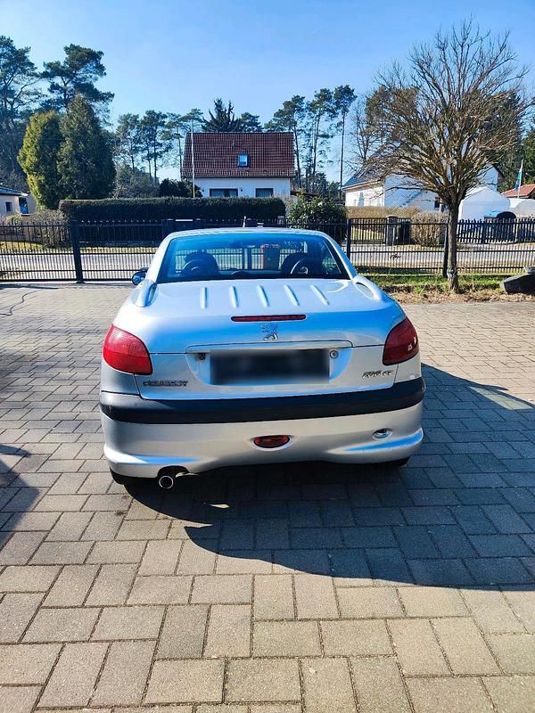 Gebraucht Peugeot 206 108 PS (79 kW) 2003 Silber Coupé