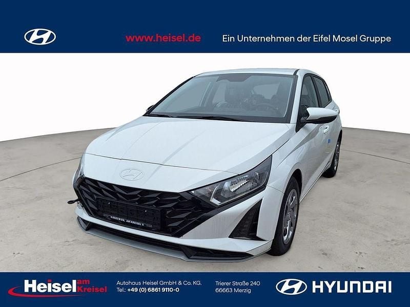 Neu Hyundai i20 Select 101 PS (74 kW) 2025 Weiß Kleinwagen