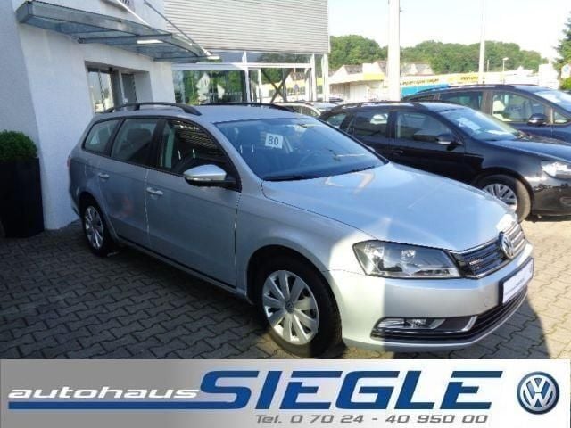 Gebraucht VW Passat 105 PS (77 kW) 2012 Silber metallic Kombi