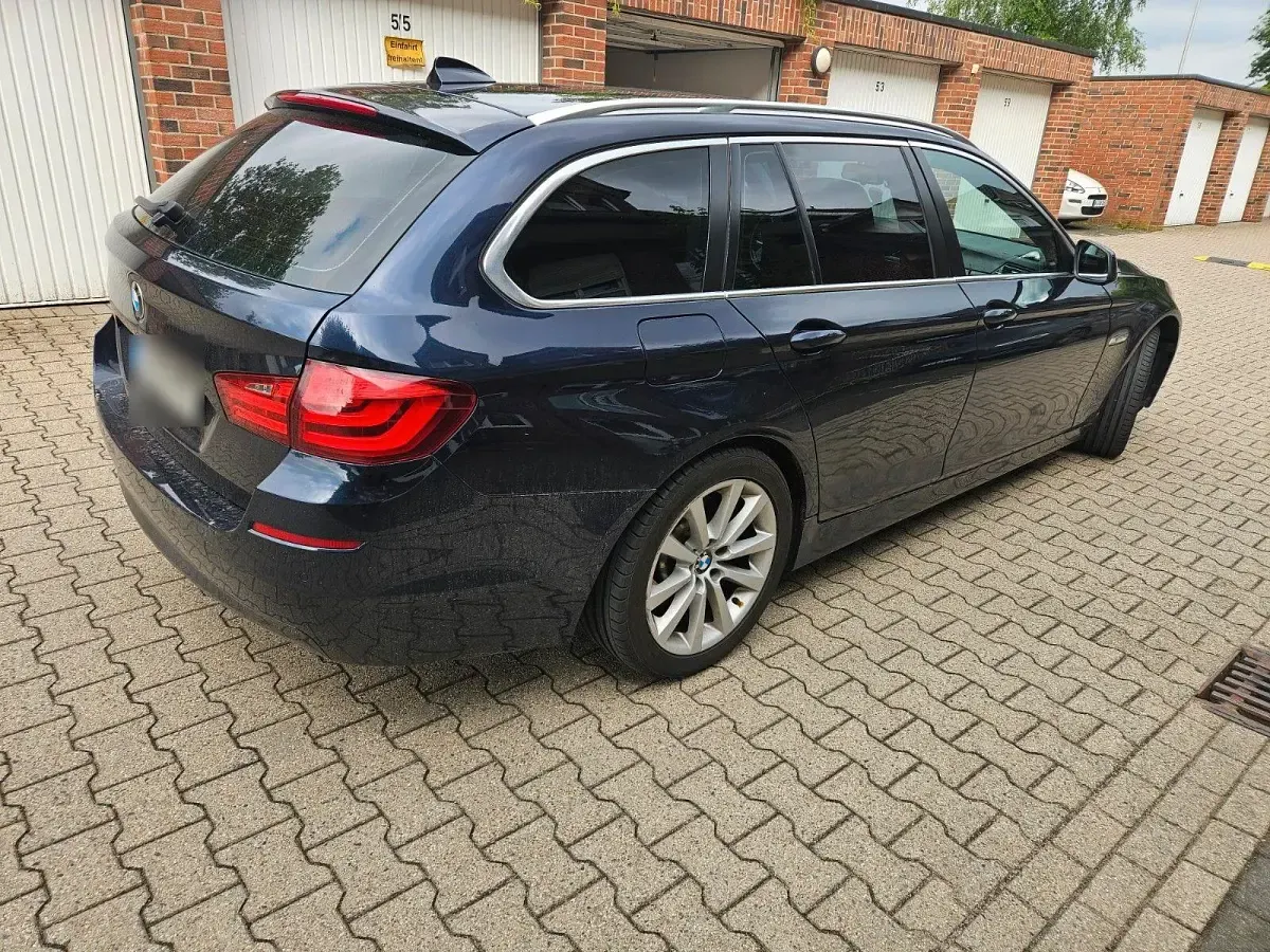 Gebraucht BMW 530 Performance 258 PS (189 kW) 2012 Blau Kombi