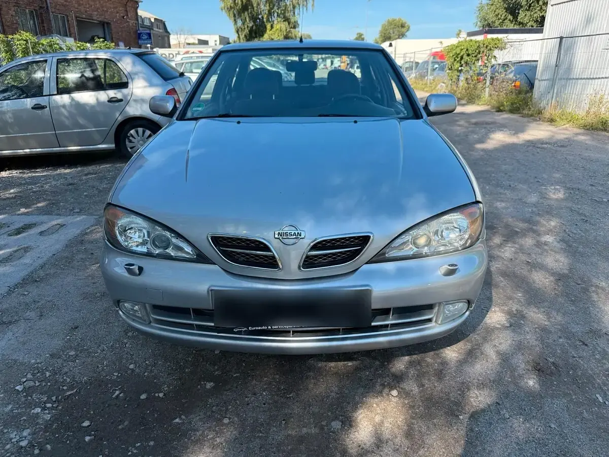 Gebraucht Nissan Primera 115 PS (84 kW) 2002 Silber Limousine