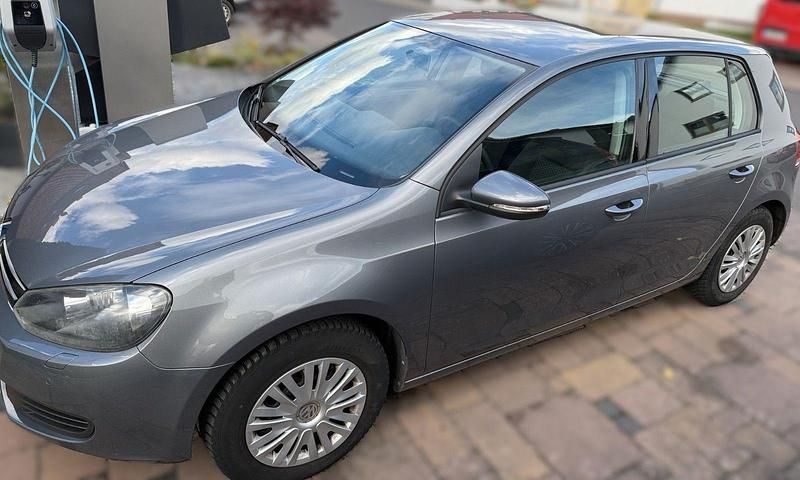 Silber Gebraucht 2012 VW Golf VI Kombi | 5.780 € (Fairer Preis) - Bild 1/4