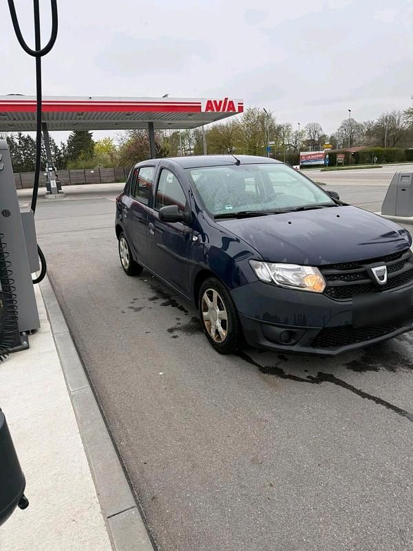 Gebraucht Dacia Sandero 75 PS (55 kW) 2014 Blau Limousine