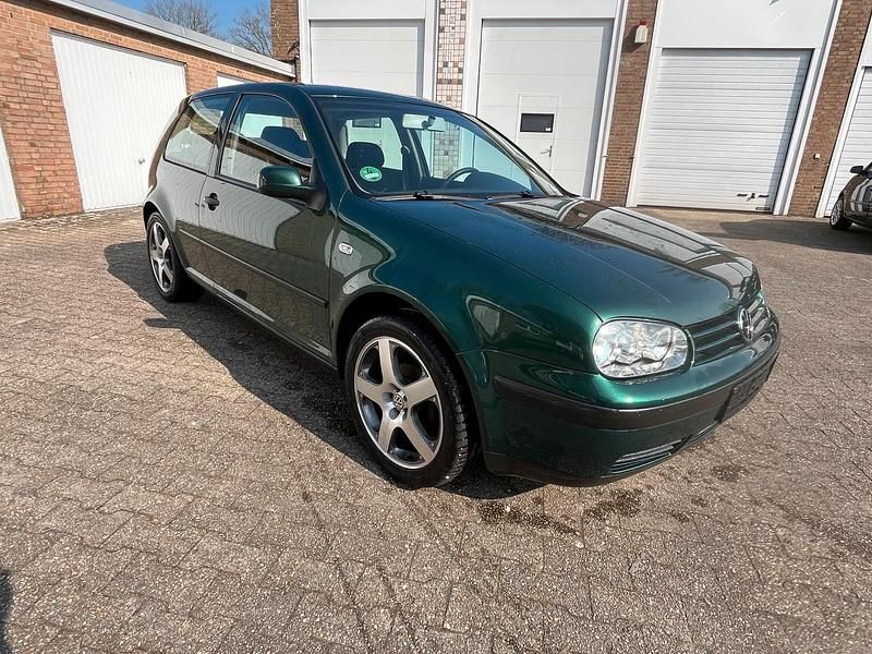 Gebraucht VW Golf IV 75 PS (55 kW) 2002 Grün Kleinwagen