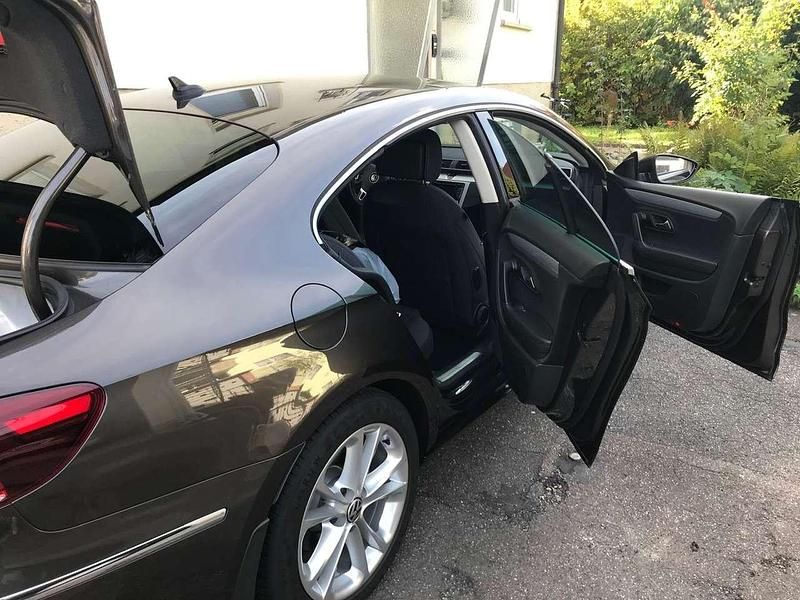 Gebraucht VW CC 211 PS (155 kW) 2012 Braun Limousine