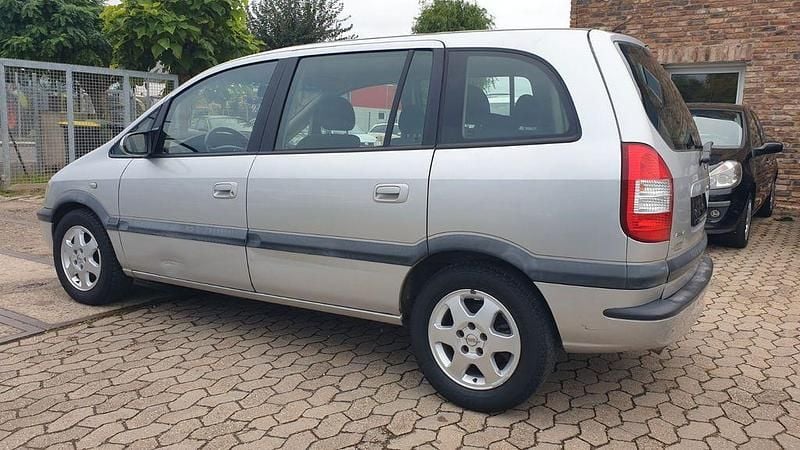 Gebraucht Opel Zafira 101 PS (74 kW) 2004 Grau Van / Kleinbus