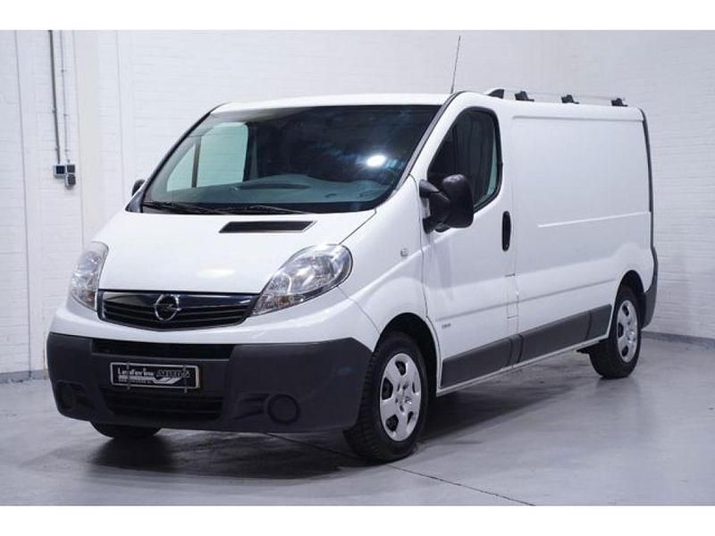 Weiss Gebraucht 2014 Opel Vivaro Van | 5.653 € (Fairer Preis) - Bild 1/4