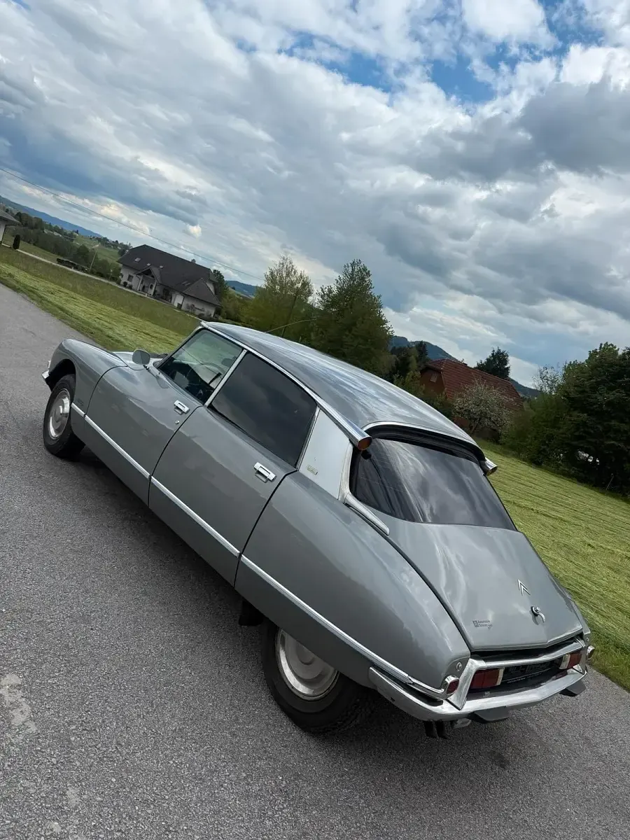Gebraucht Citroën DS 104 PS (76 kW) 1973 Grau Limousine