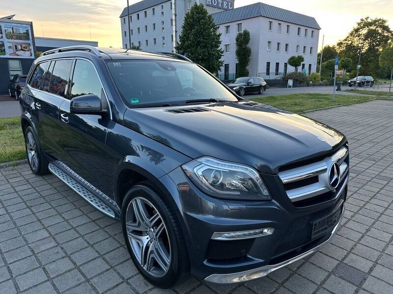 Blau Gebraucht 2014 Mercedes GL350 AMG line SUV | 24.990 € (Superpreis) - Bild 1/4