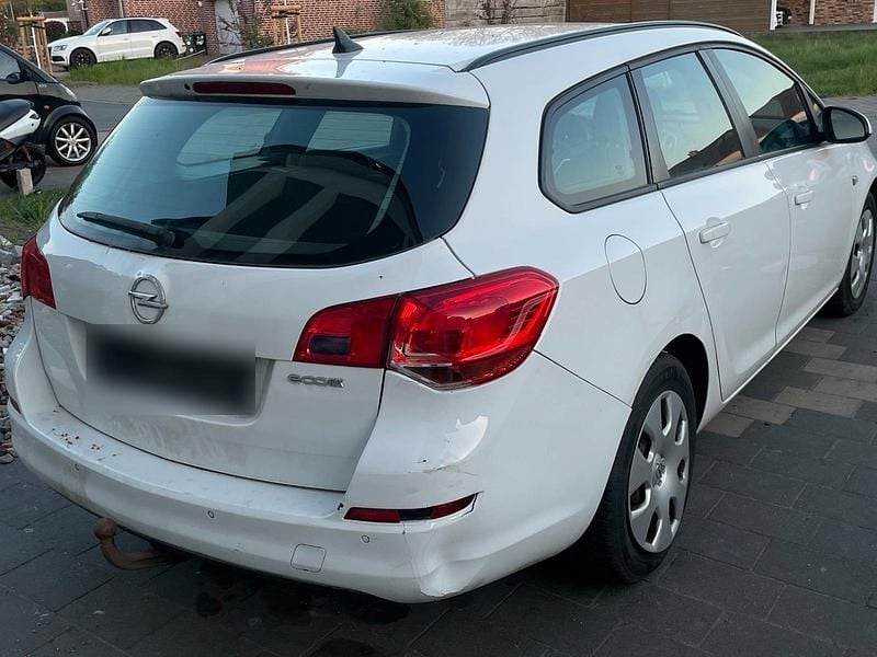Begagnad Opel Astra 2012 Kombi