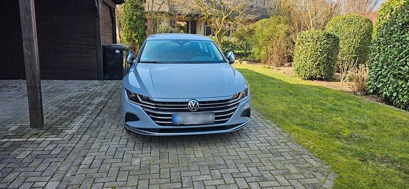 Gebraucht VW Arteon Elegance 190 PS (139 kW) 2022 Grau Kombi