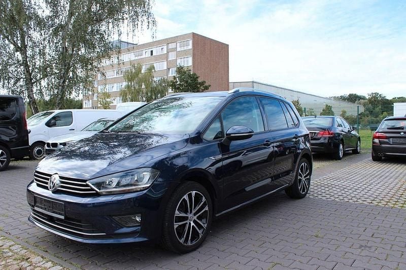 Blau Gebraucht 2015 VW Golf Sportsvan LOUNGE Van / Kleinbus | 9.350 € (Superpreis) - Bild 1/4