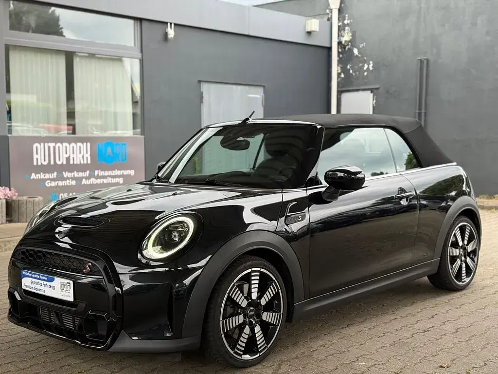 Gebraucht Mini Cooper S Cabriolet 178 PS (130 kW) 2023 Schwarz Cabrio