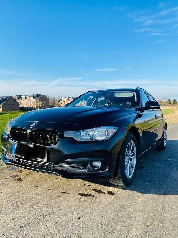 Schwarz Gebraucht 2017 BMW 318 Advantage Kombi | 7.900 € (Fairer Preis) - Bild 1/4