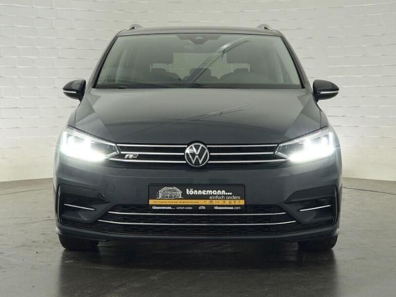 Gebraucht VW Touran Comfortline 150 PS (110 kW) 2024 Grau Van / Kleinbus
