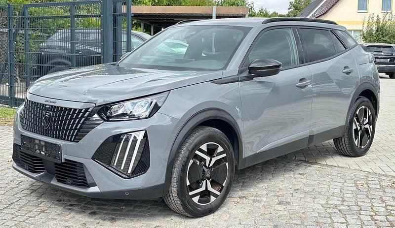 Grau/typ aussenverkleidung Gebraucht 2024 Peugeot 2008 Allure SUV | 20.950 € (Guter Preis) - Bild 1/4