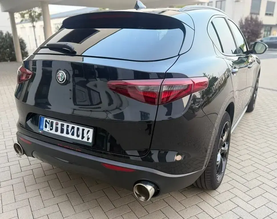 Gebraucht Alfa Romeo Stelvio Tech Edition 280 PS (205 kW) 2019 Schwarz SUV