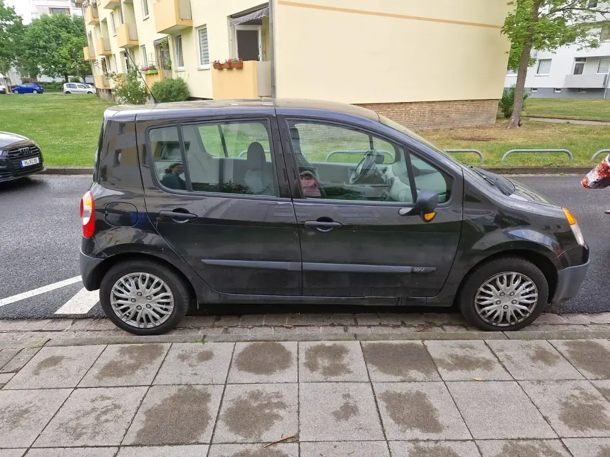 Gebraucht Renault Modus 75 PS (55 kW) 2005 Schwarz Van / Kleinbus