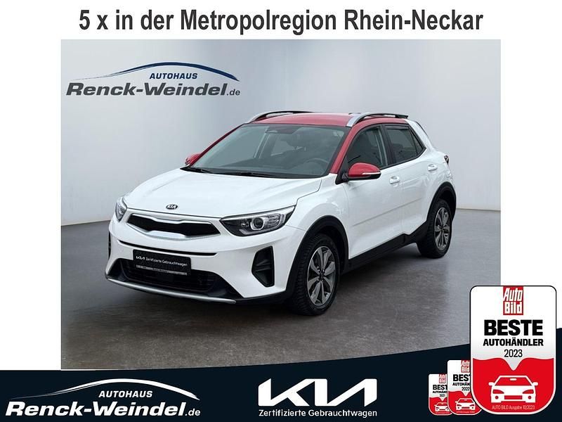 Rud) schneeweiss/rot (weiss Gebraucht 2021 Kia Stonic Vision SUV | 20.389 € (Etwas zu teuer) - Bild 1/4