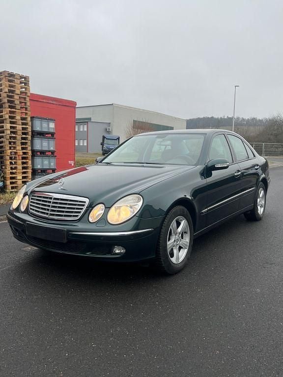 Gebraucht Mercedes E200 Elegance 163 PS (119 kW) 2005 Grün Limousine
