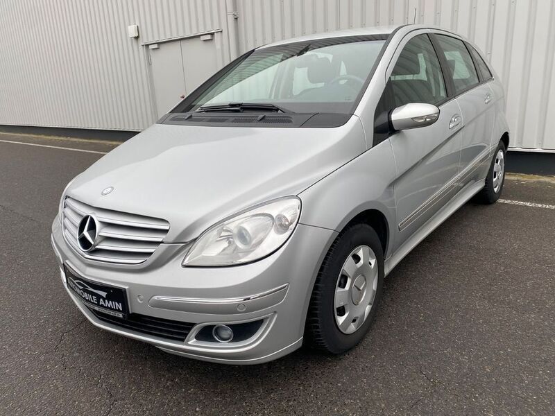 Gebraucht Mercedes B150 95 PS (69 kW) 2008 Silber Van / Kleinbus