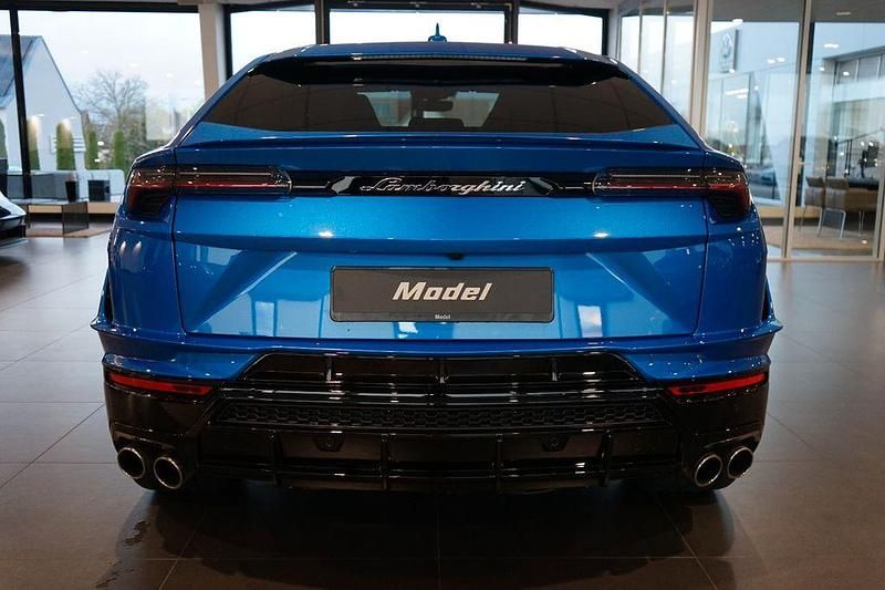 Gebraucht Lamborghini Urus 666 PS (489 kW) 2023 Blu eleos (metallic) SUV