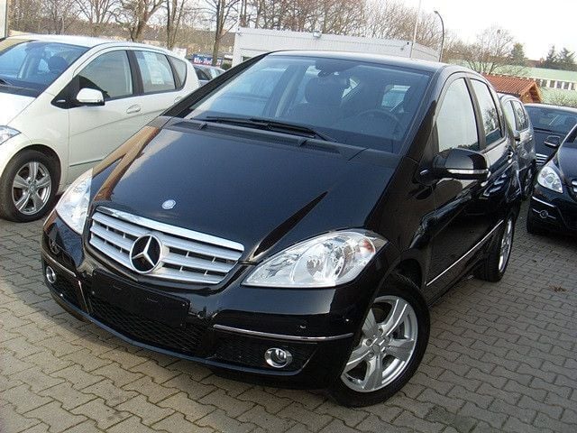 Gebraucht Mercedes A160 Avantgarde 95 PS (69 kW) 2011 Schwarz Van / Kleinbus