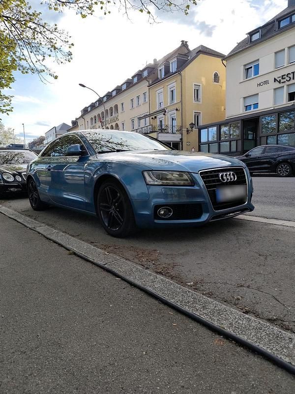 Second-hand Audi A5 S-Line 265 CP (194 kW) 2009 Albastru Coupe