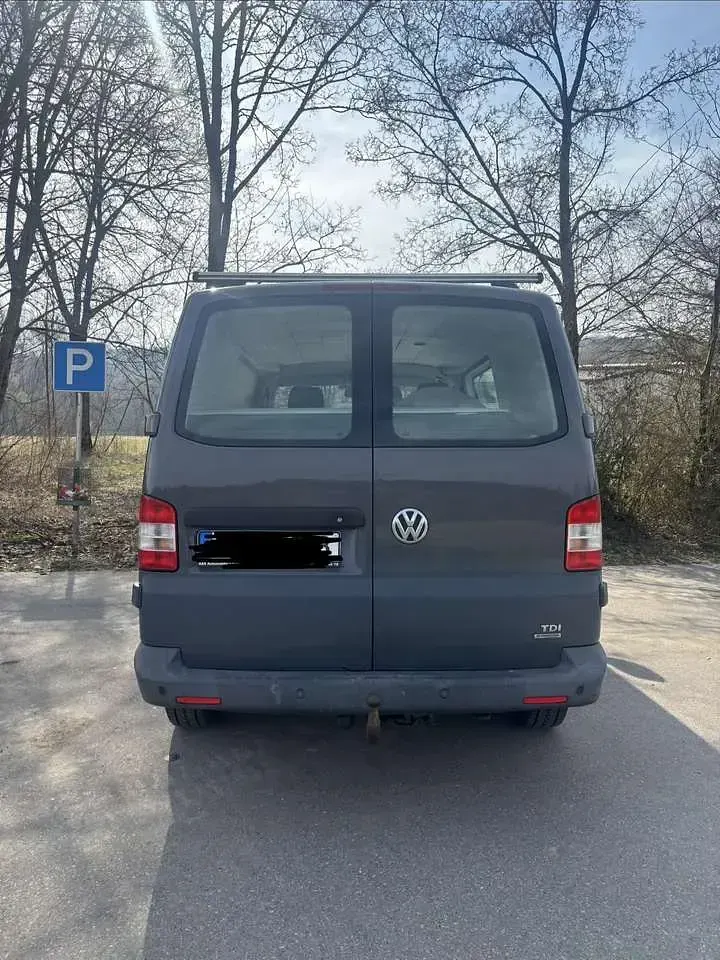 Gebraucht VW Transporter 114 PS (83 kW) 2011 Grau Van