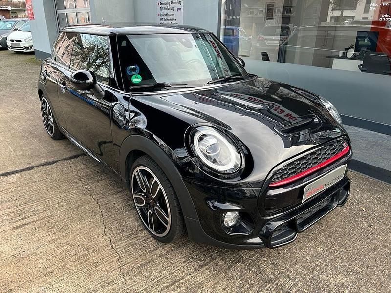 Gebraucht Mini Cooper S 192 PS (141 kW) 2019 Schwarz Kleinwagen