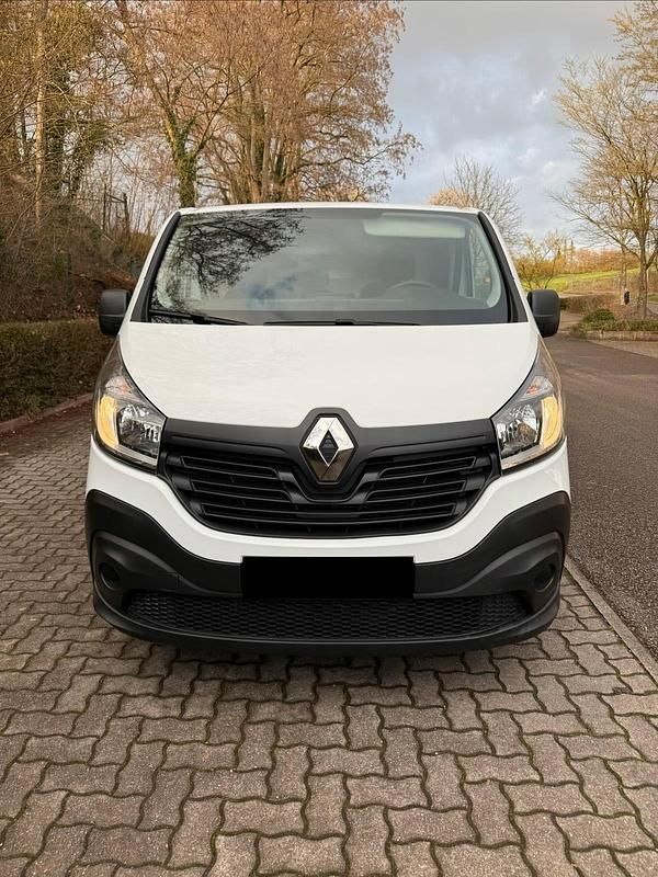 Gebraucht Opel Vivaro 95 PS (69 kW) 2018 Weiß Van / Kleinbus