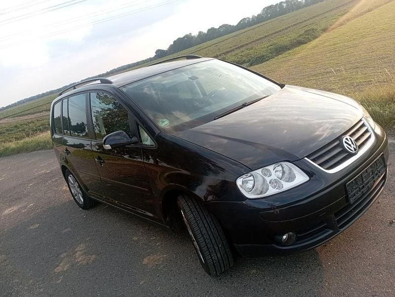 Grau Gebraucht 2006 VW Touran Highline Van / Kleinbus | 1.600 € (Superpreis) - Bild 1/4