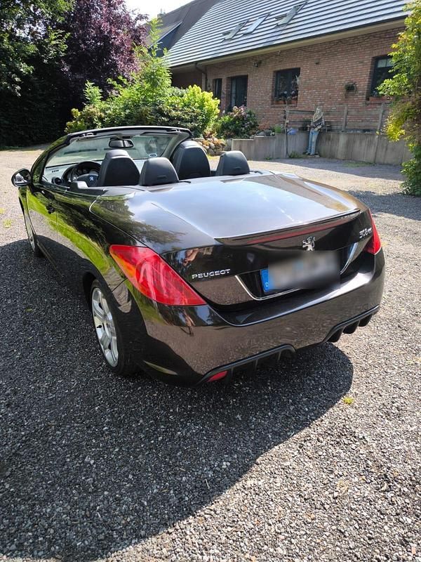Braun Gebraucht 2010 Peugeot 308 CC Cabrio | 4.640 € (Etwas zu teuer) - Bild 1/4