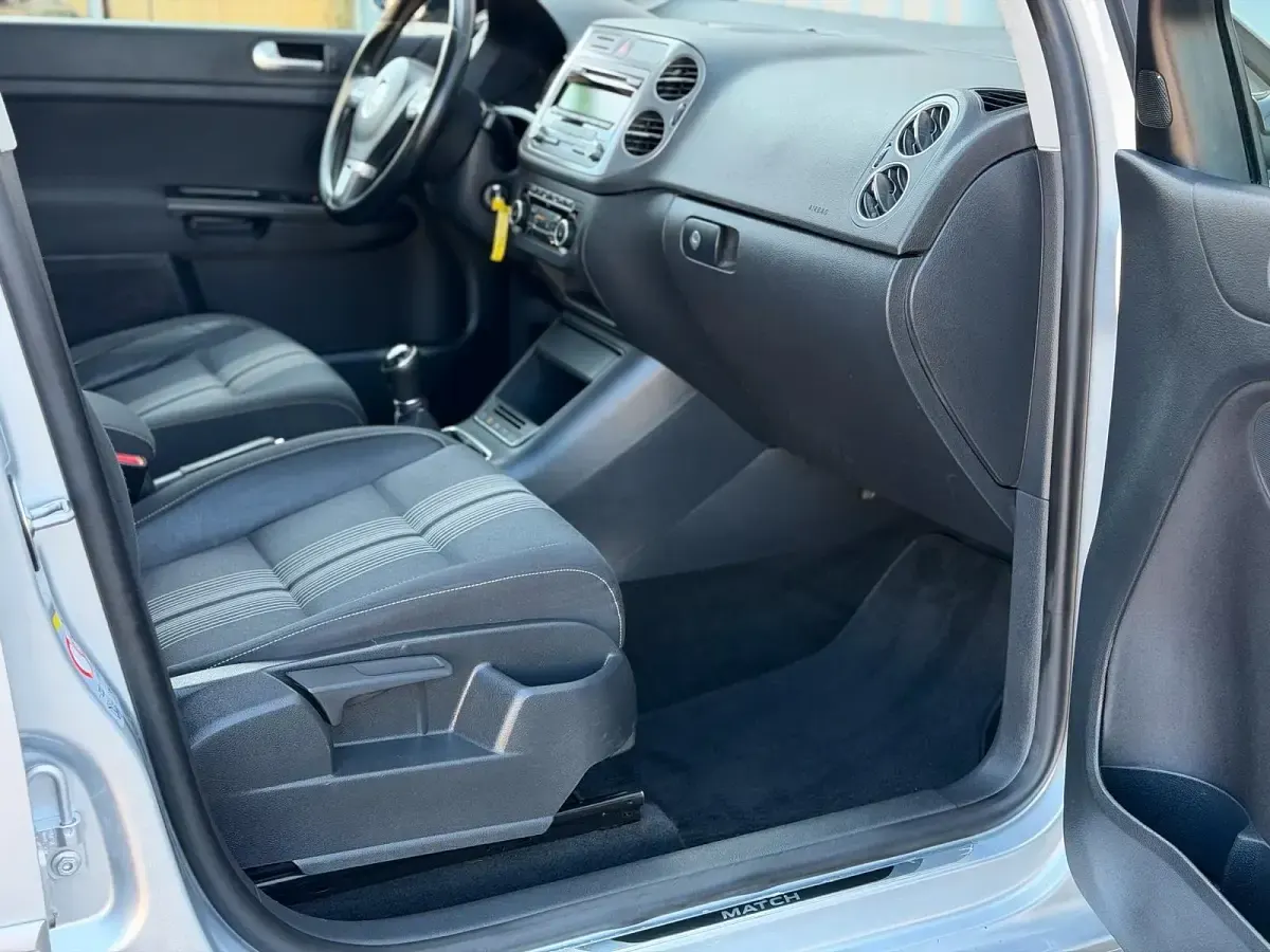 Gebraucht VW Golf VII 105 PS (77 kW) 2012 Silber Limousine