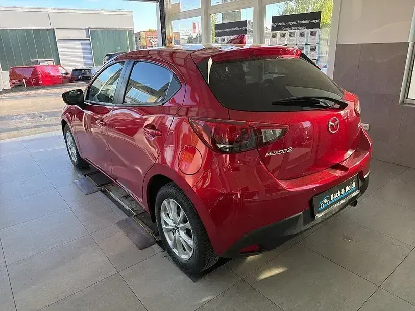 Gebraucht Mazda 2 Kizoku 75 PS (55 kW) 2019 Rot Kleinwagen