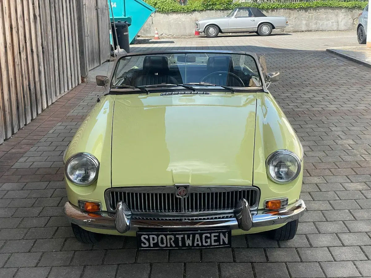 Usata MG B 95 CV (69 kW) 1976 Giallo Cabrio