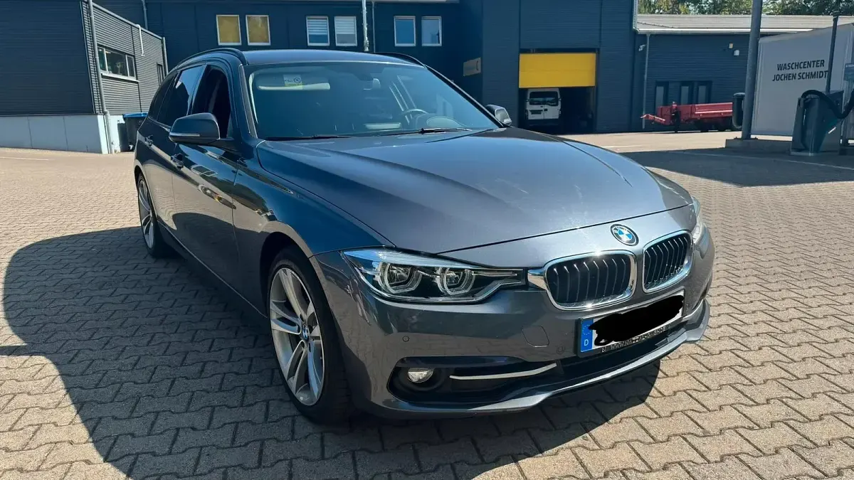 Gebraucht BMW 320 190 PS (139 kW) 2019 Grau Kombi