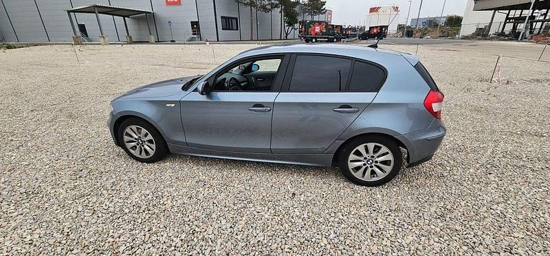 Gebraucht BMW 118 122 PS (89 kW) 2005 Grau Kleinwagen