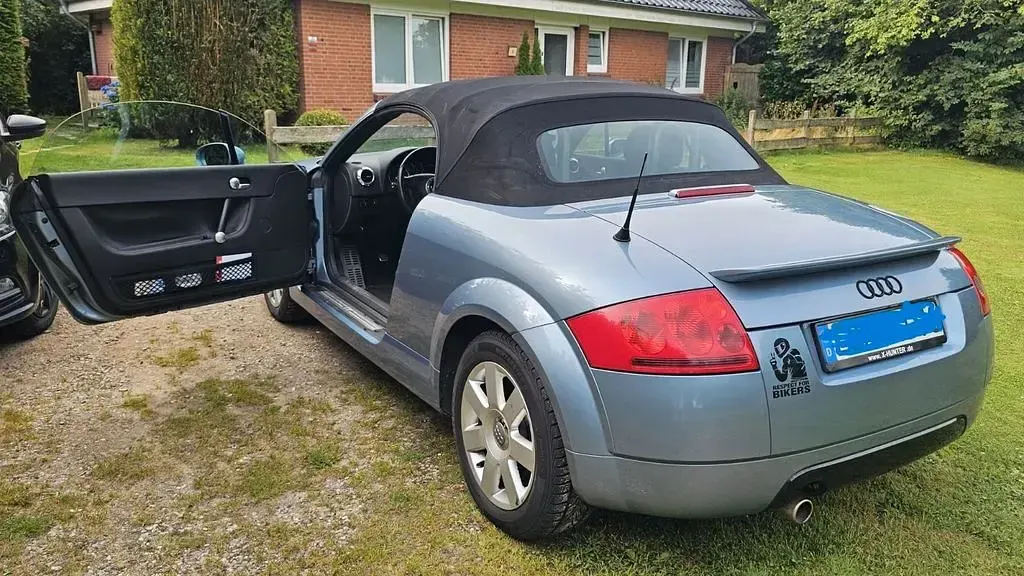 Gebraucht Audi TT Roadster Sport 150 PS (110 kW) 2004 Blau Cabrio